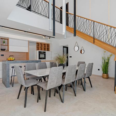Beautiful Home In Omis With Kitchen Экстерьер фото