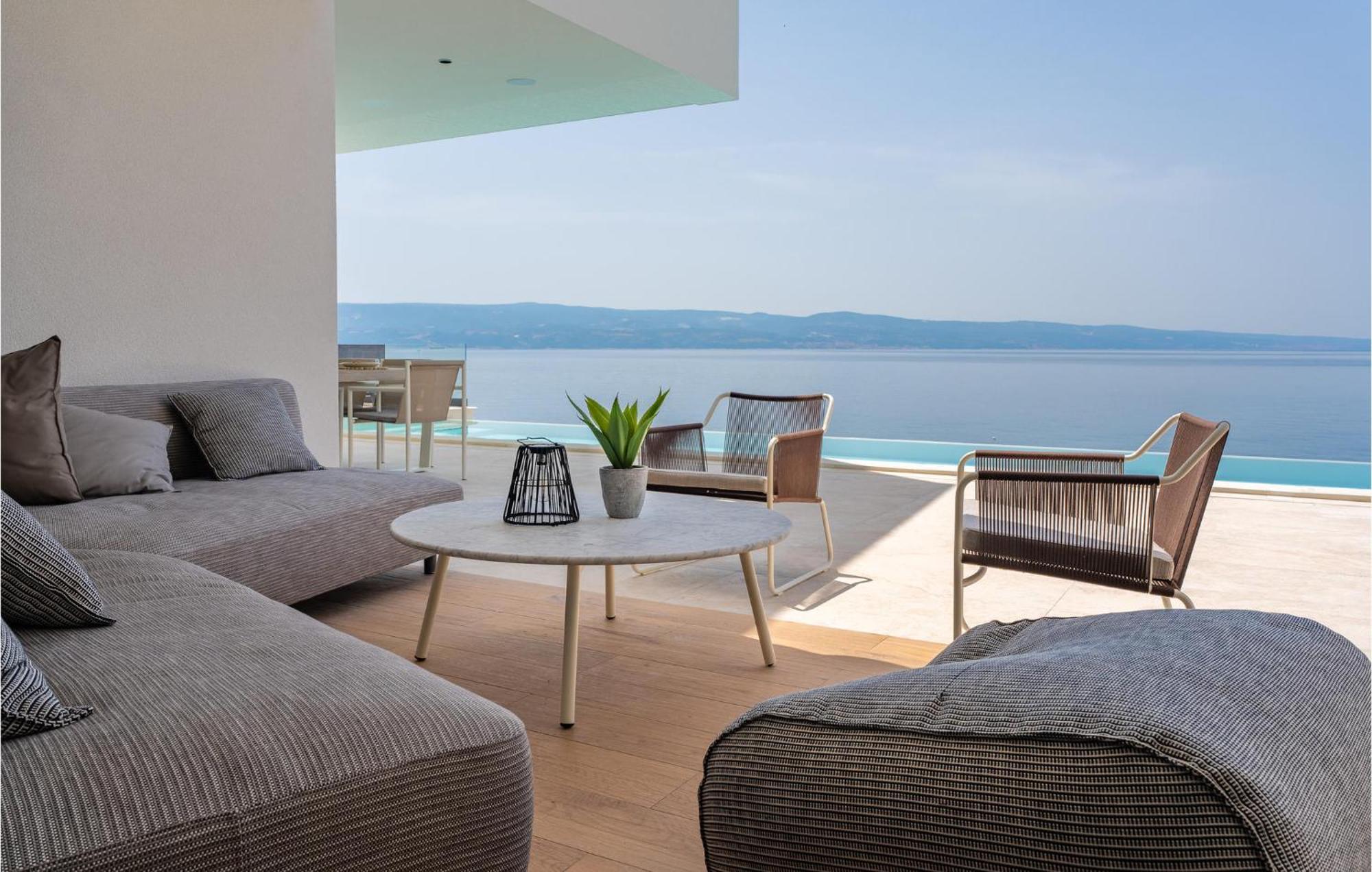 Beautiful Home In Omis With Kitchen Экстерьер фото